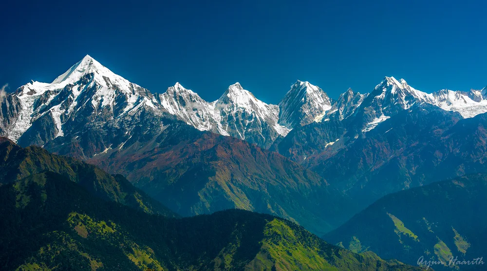 The five snow-covered Panchachuli peaks seen from Munsiyari